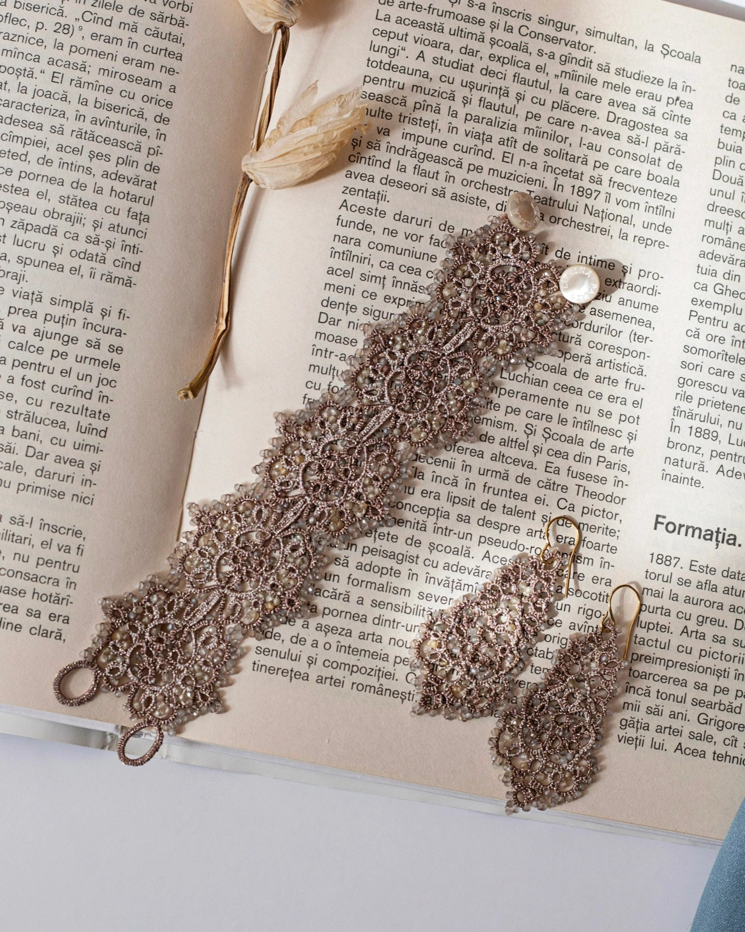 MARBELLA MOONSTONE EARRINGS - LORINA BALTEANU