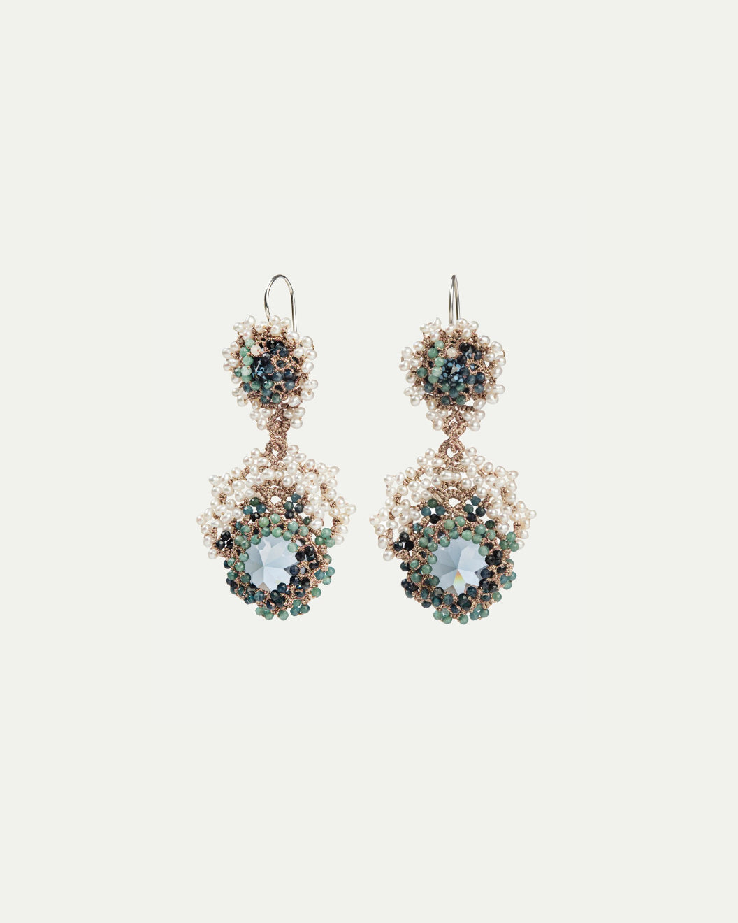 AFRODITA Earrings with blue tourmaline, crystals, freshwater pearls, gold-plated silver hooks, and silk threading.