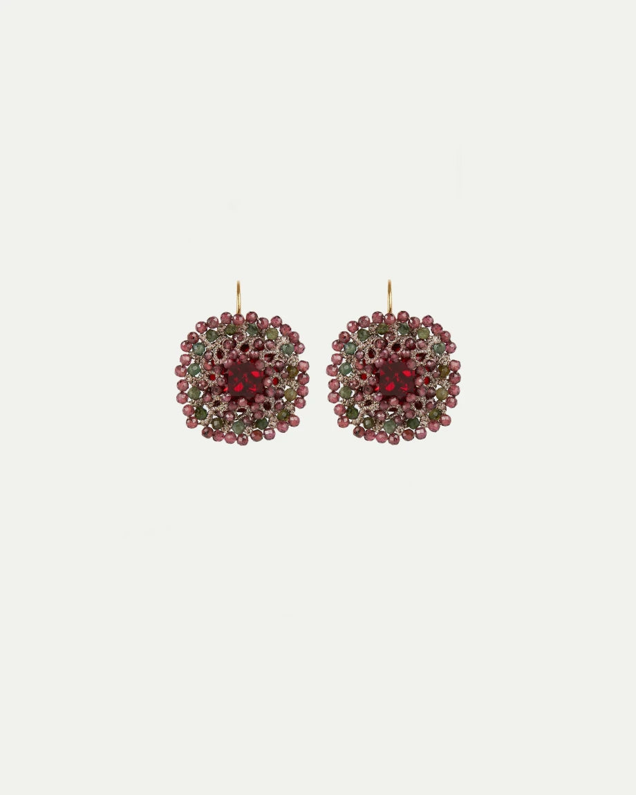 ARACELI Earrings with red crystal, garnet gemstones, silk, gold-plated silver hooks, and metallized threads.