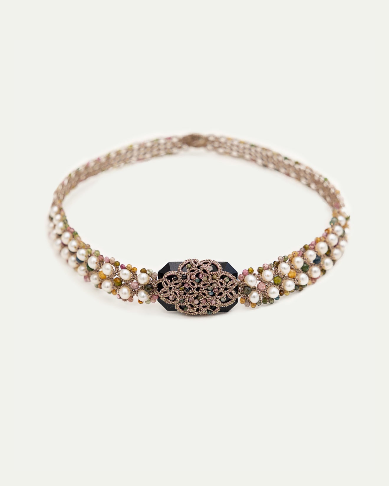 BARI CHOKER in Silk, Pearl, Pearls color Multicolor detail view with classic and elegant design