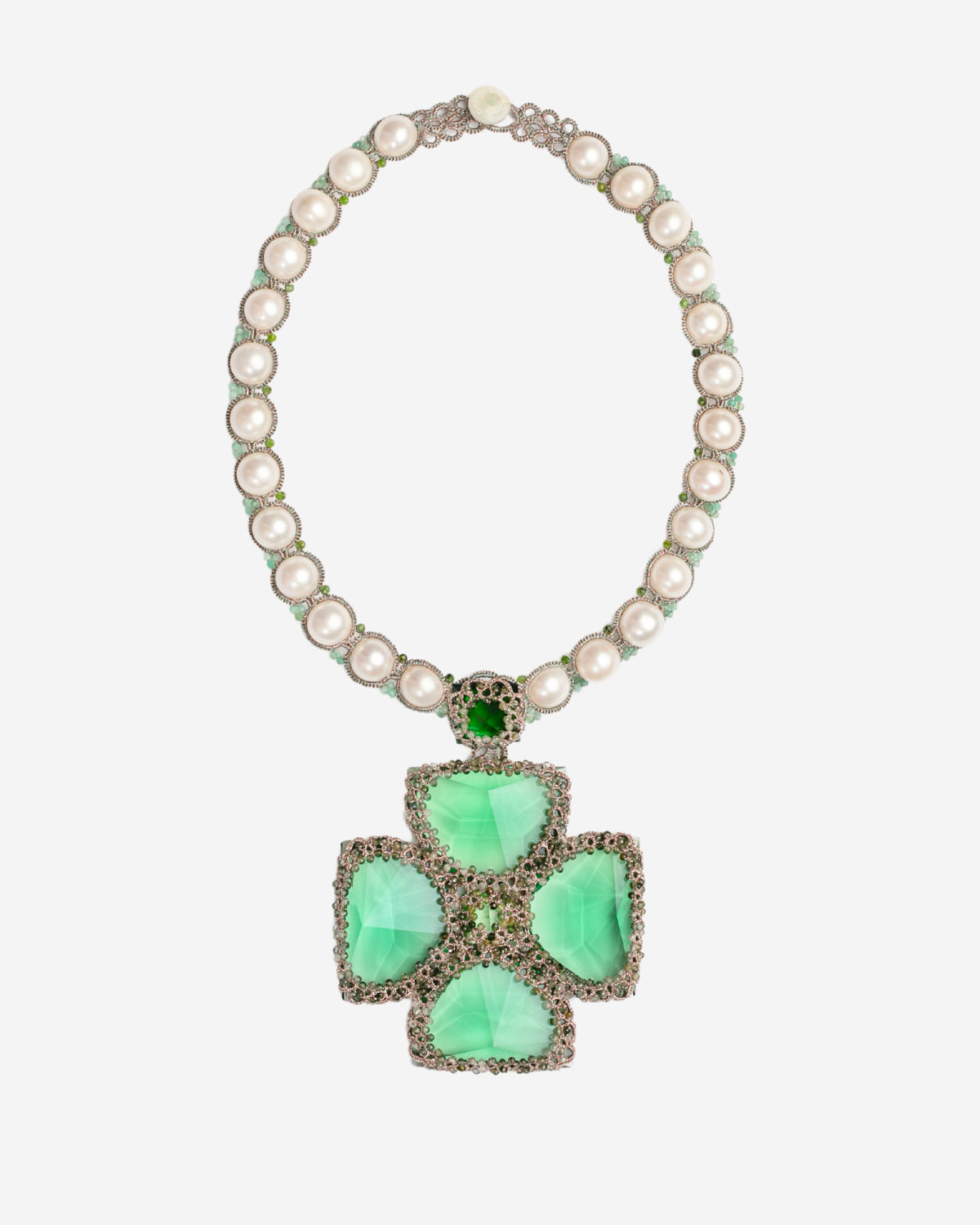 CASSIOPEIA NECKLACE in Silk, Pearl, Pearls color Green side view with decorative details and quality finishes