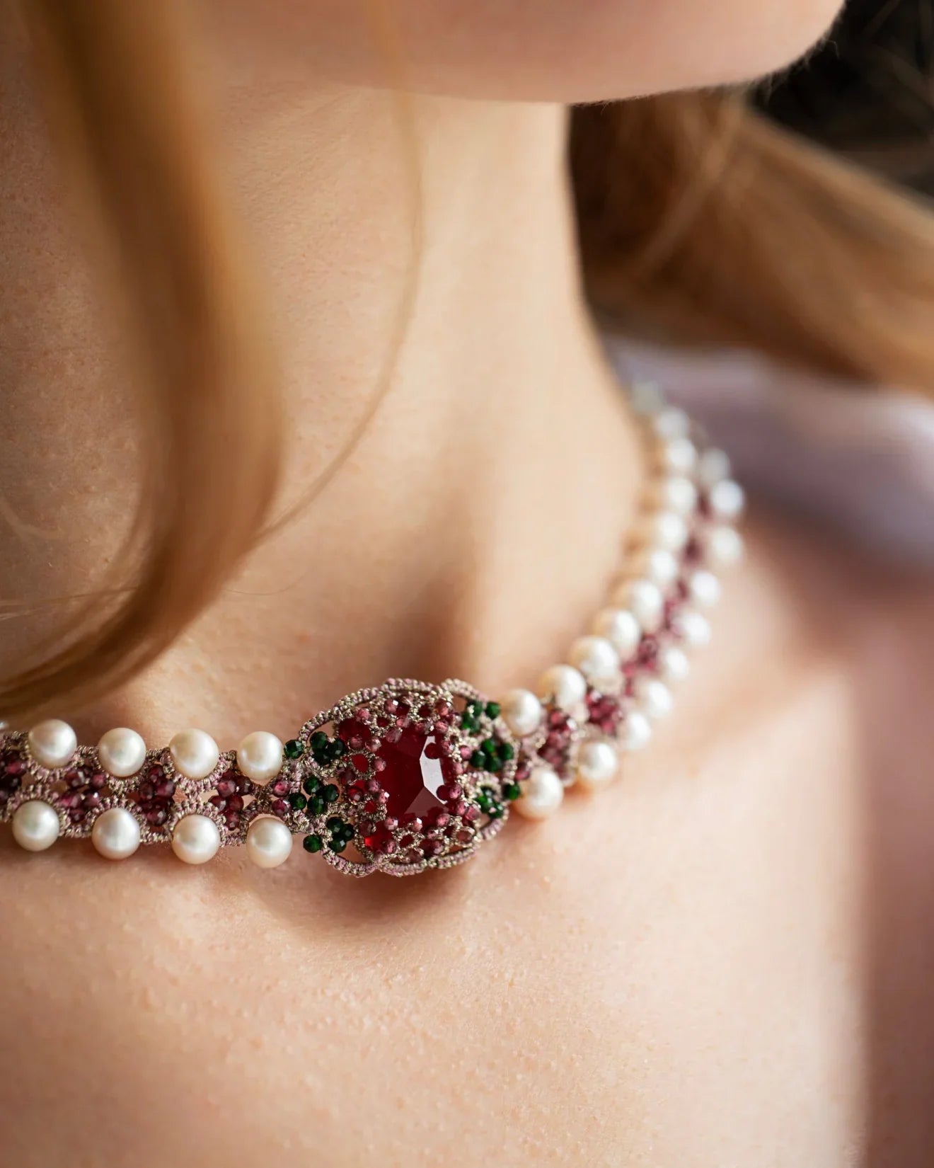 CLEO CHOKER in Silk, Pearl, Pearls color Red front view with elegant and refined design