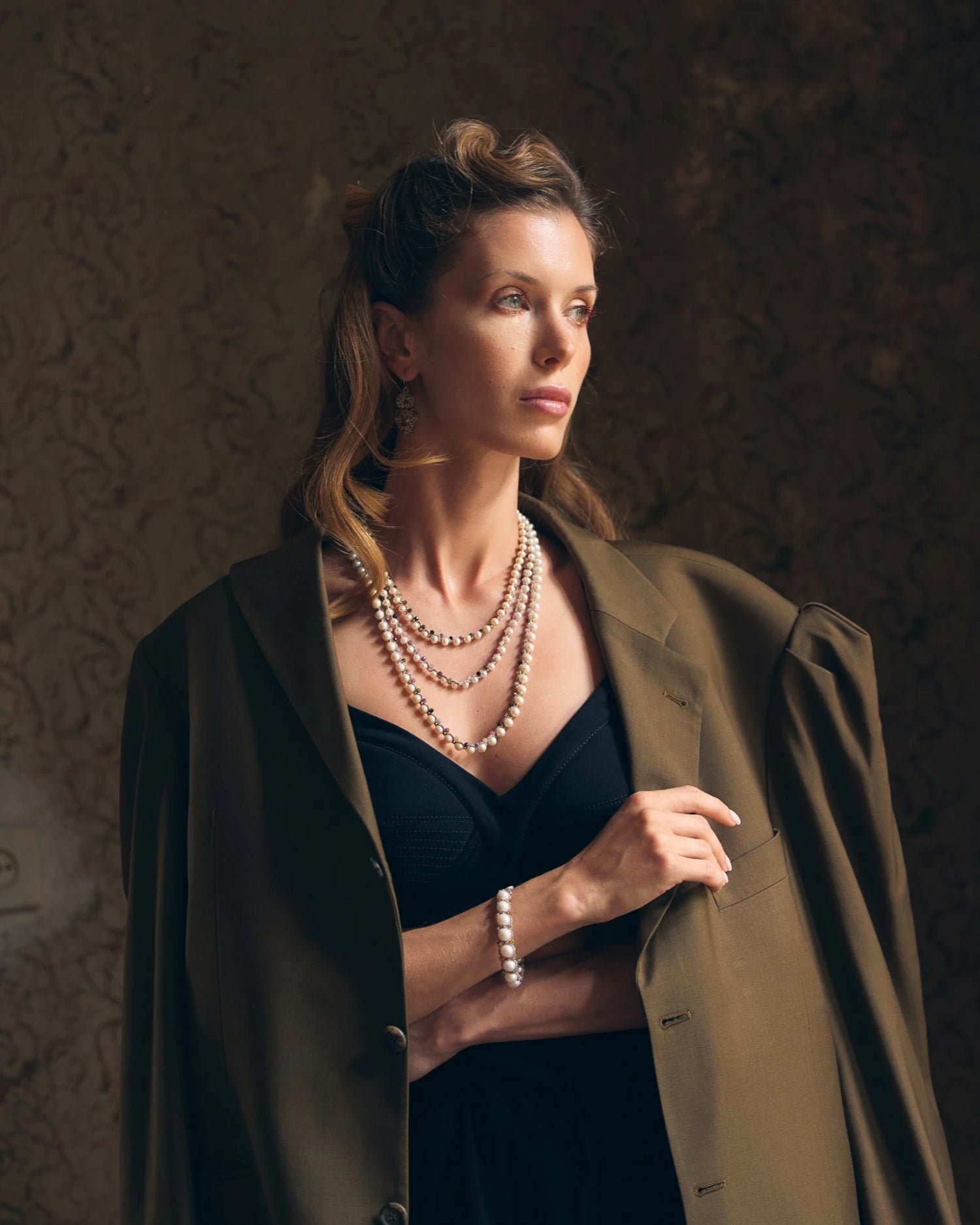 DALLAS NECKLACE in Silk, Pearl, Pearls color Multicolor perspective view with exceptional quality and modern design