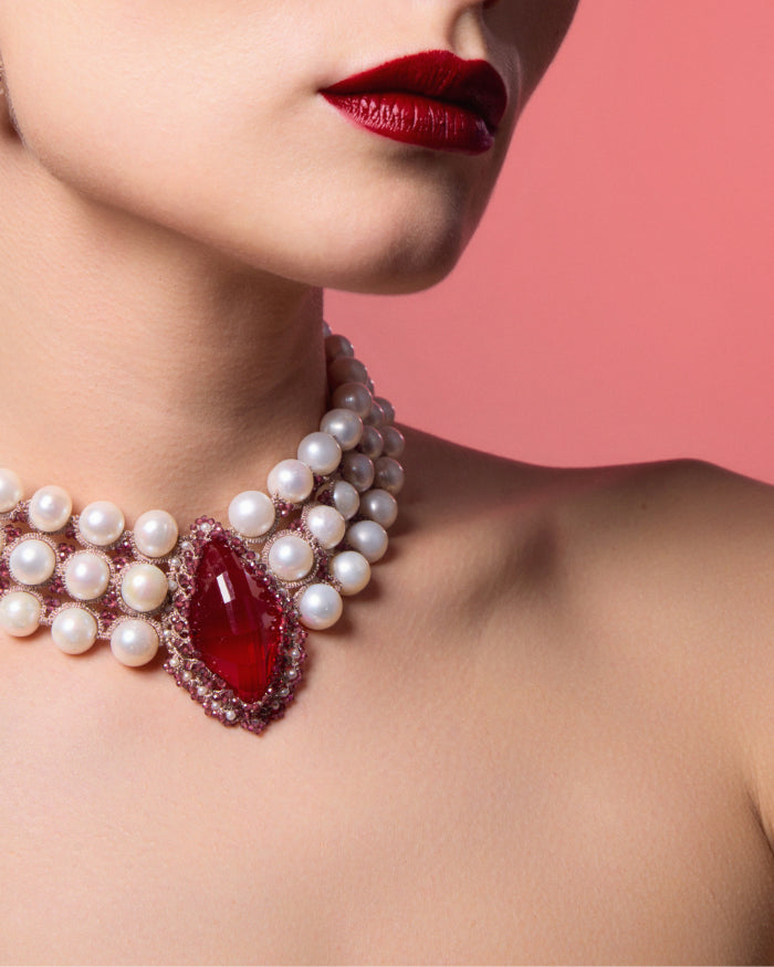 HEPBURN NECKLACE in Silk, Pearl, Pearls color Red side view with decorative details and quality finishes