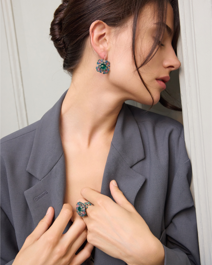 MEG RING in Silk, Crystal, Kyanite perspective view with exceptional quality and modern design