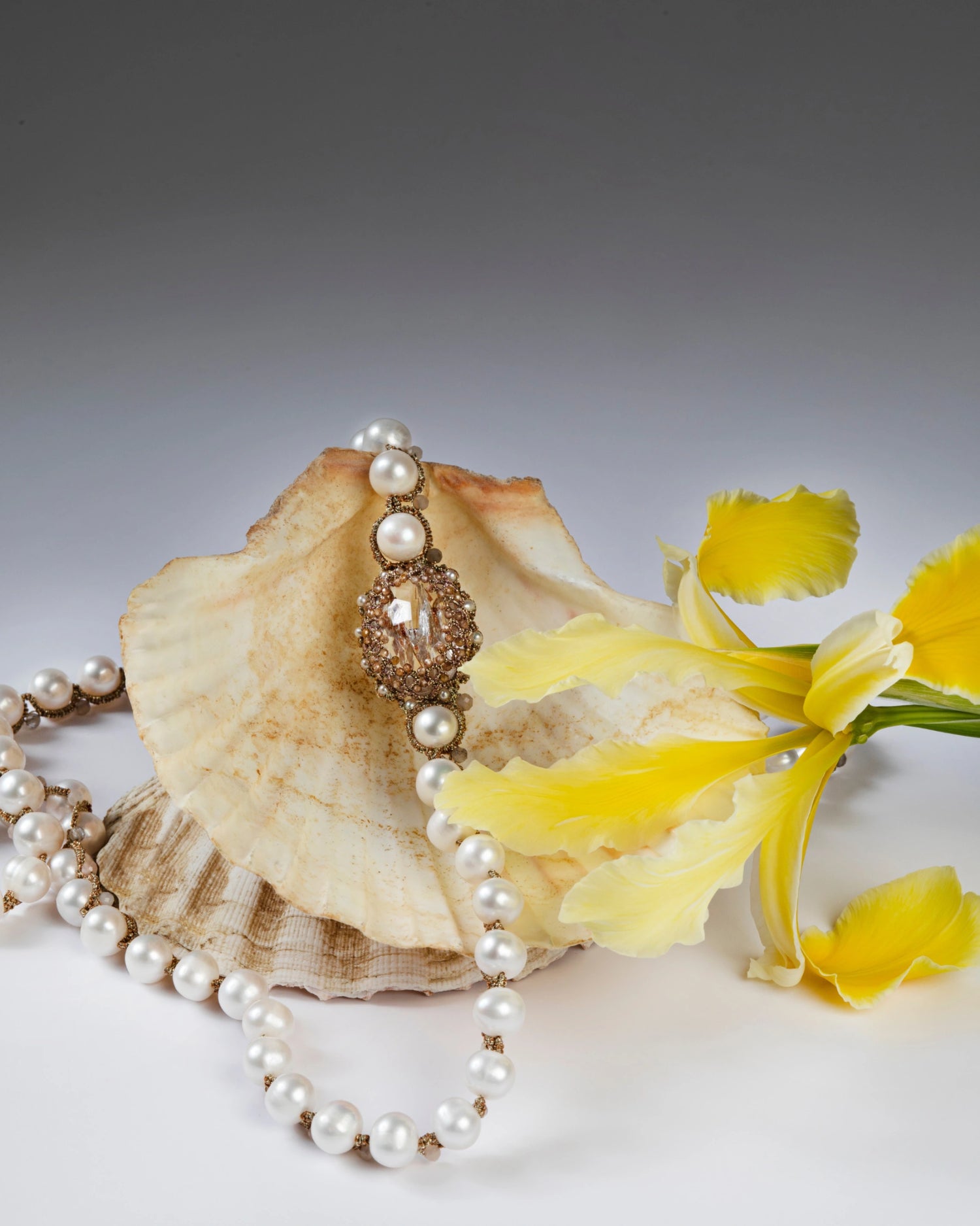 SHAYLA MOONSTONE PENDANT - LORINA BALTEANU