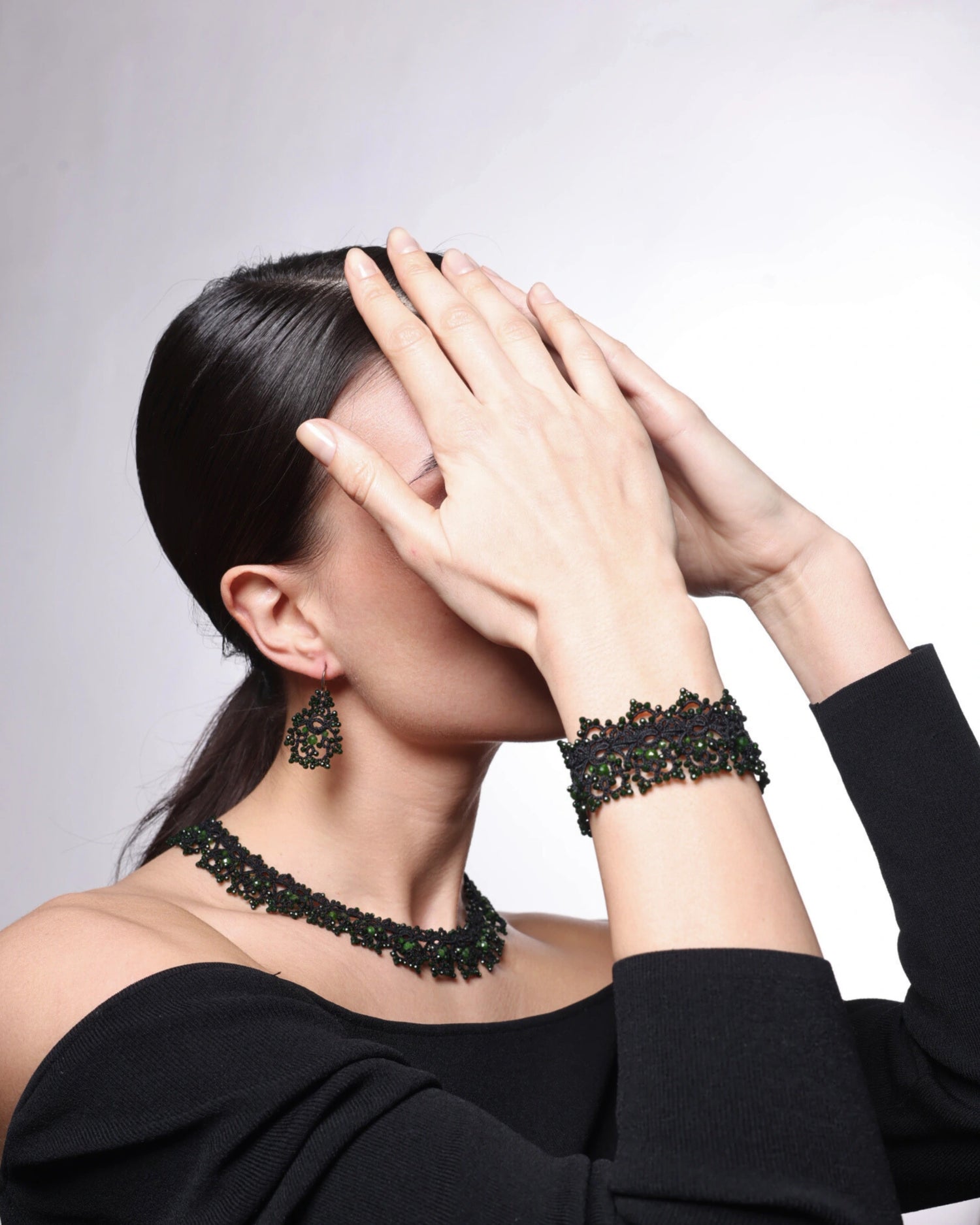 TISSA GRUENFLUSS EARRINGS - LORINA BALTEANU
