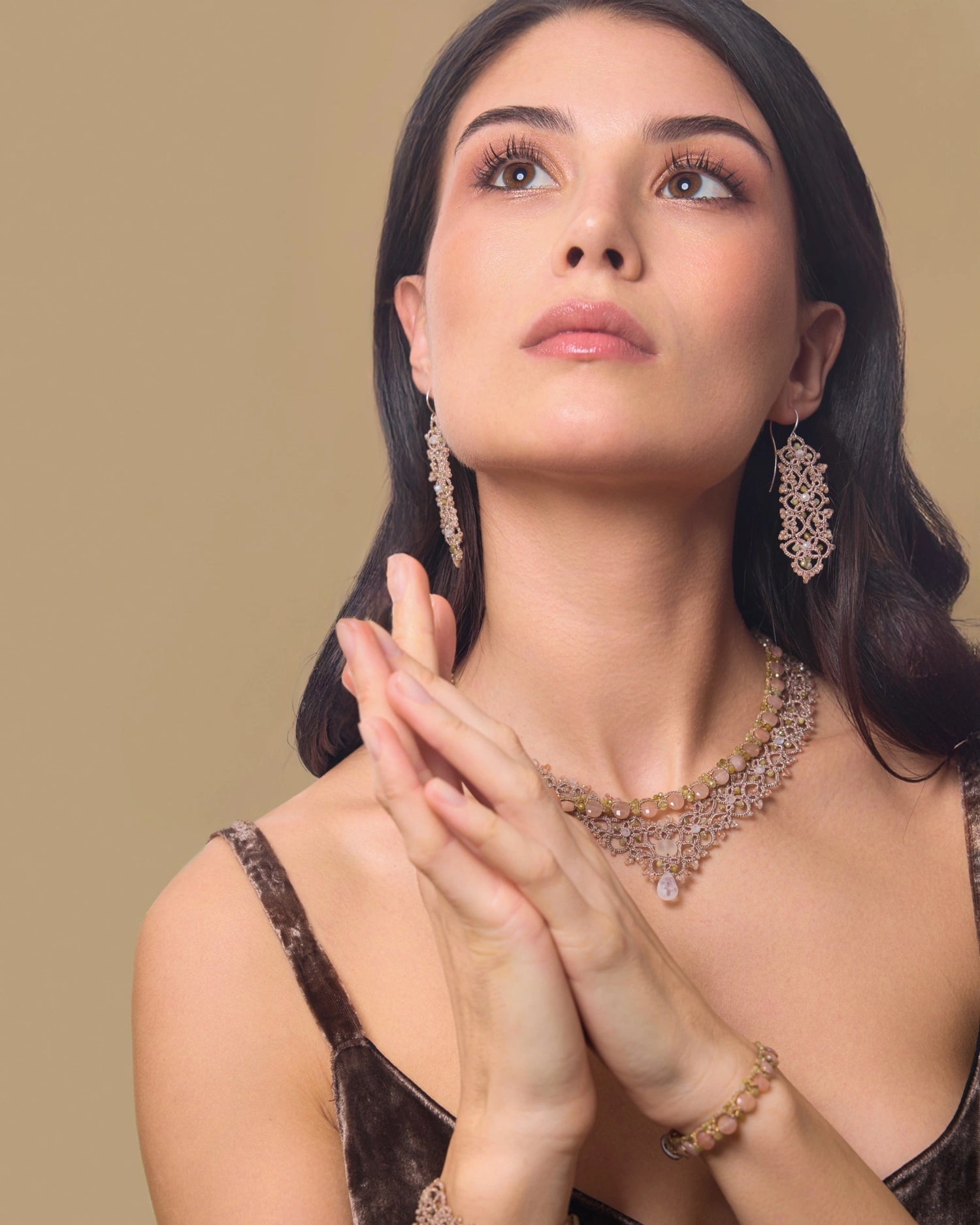 VINTAJ EARRINGS in Silk, Silver, Garnet color Gold front view with elegant and refined design