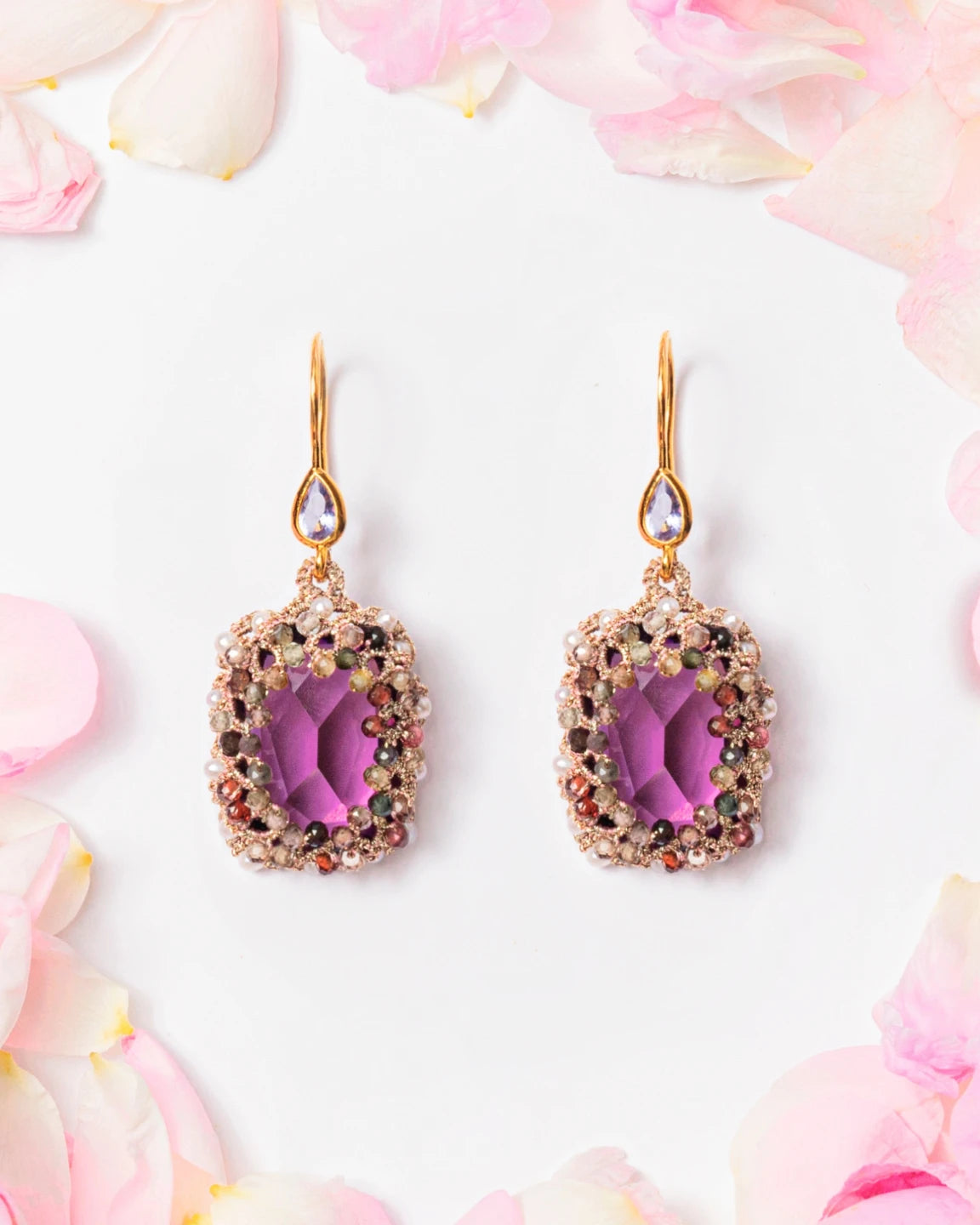 CONSTANCE EARRINGS with multicolored sapphires, purple crystal, gold-plated silver hooks, surrounded by rose petals.