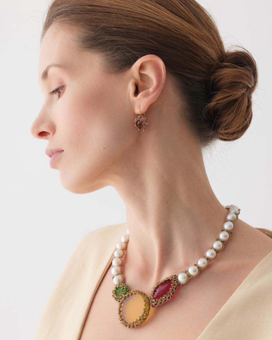 EXCLUSIVE 4017 in Silk, Pearl, Pearls front view with elegant and refined design