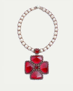 EXCLUSIVE NECKLACE 4056 in Silk, Pearl, Pearls front view with elegant and refined design