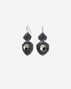 EXCLUSIVE 4026 in Silk, Silver, Crystal close-up view with premium look and attention to detail