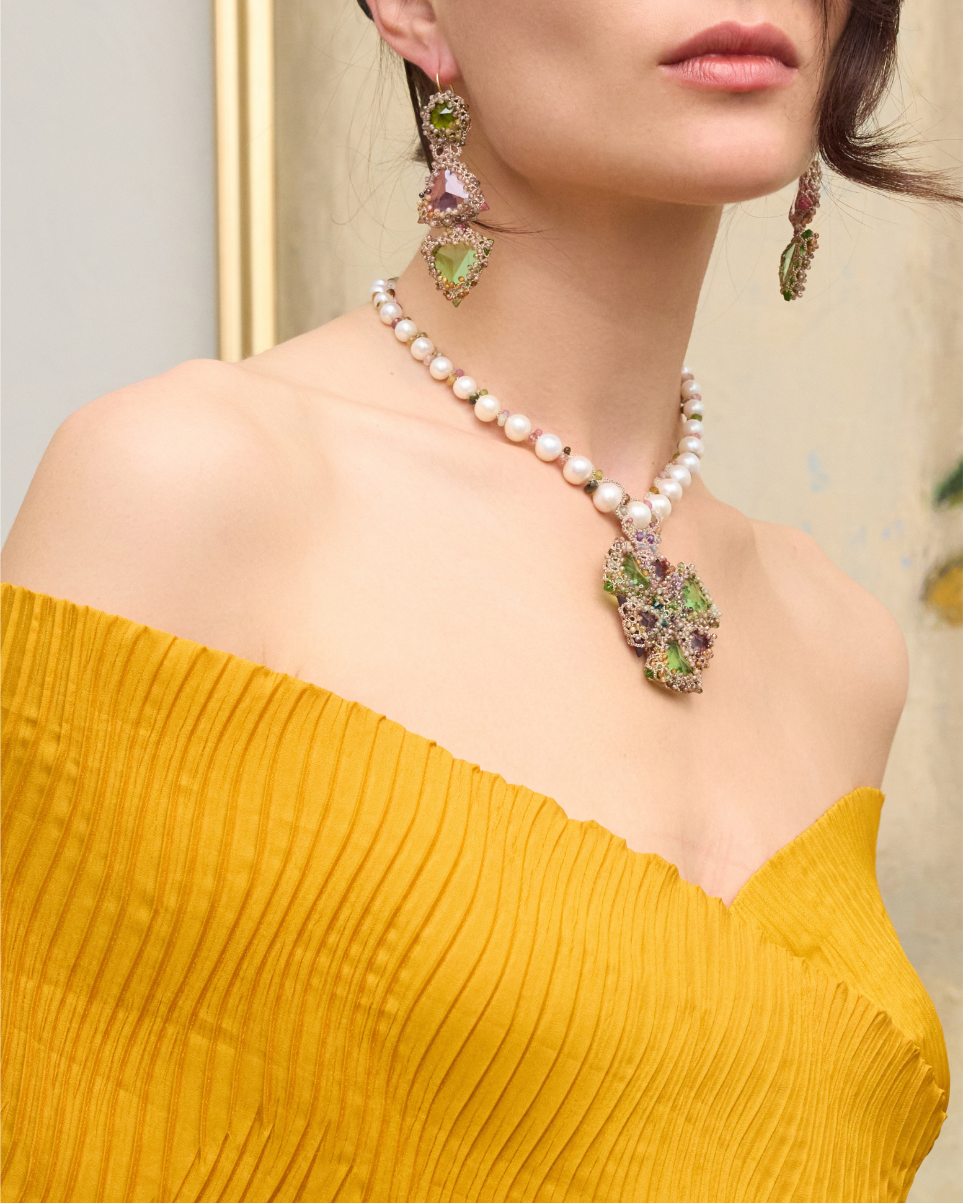 LYDIA NECKLACE in Silk, Pearl, Pearls color Green front view with elegant and refined design