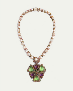 LYDIA NECKLACE in Silk, Pearl, Pearls color Green side view with decorative details and quality finishes