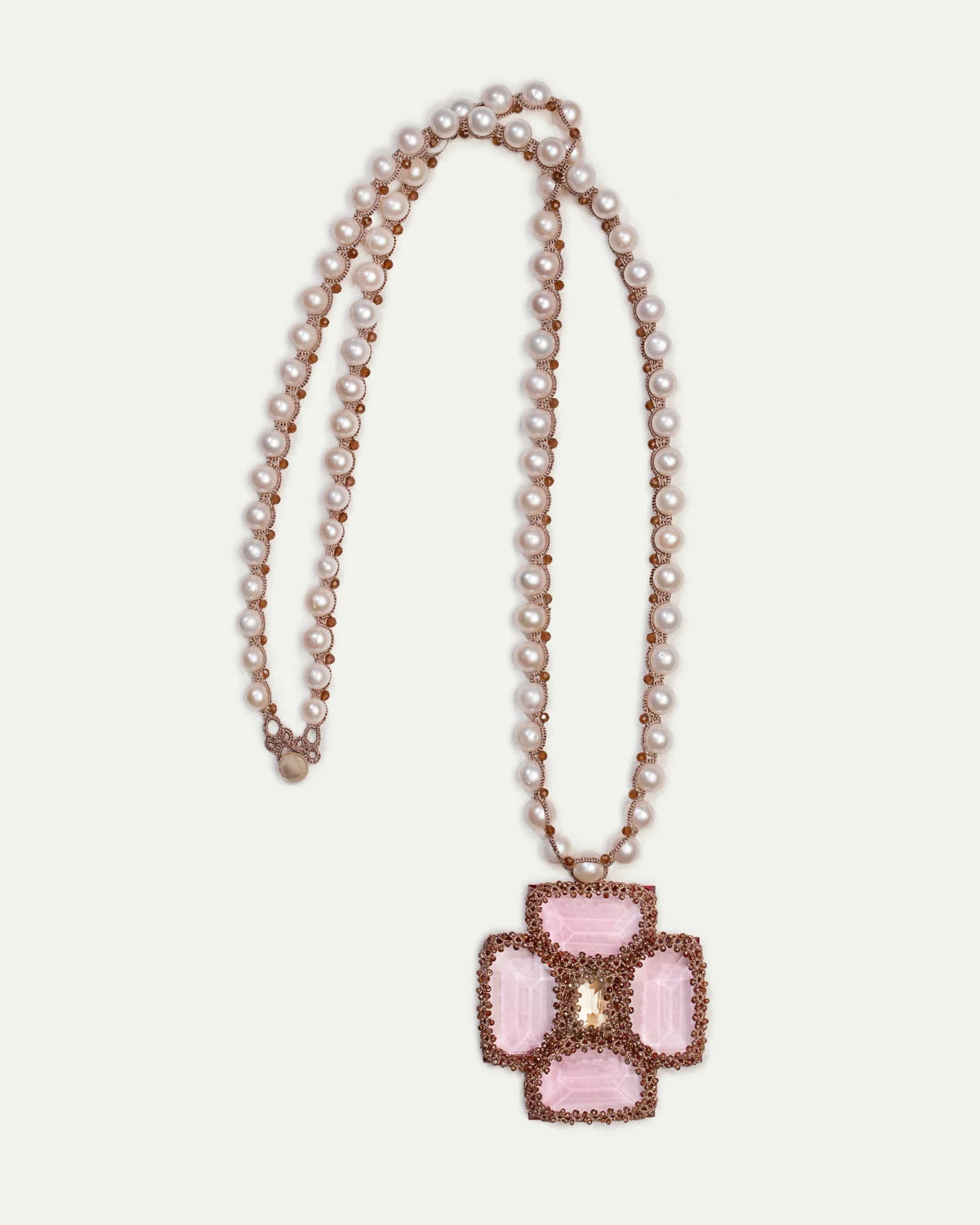 MALTA PENDANT in Silk, Pearl, Pearls color Rose detail view with classic and elegant design