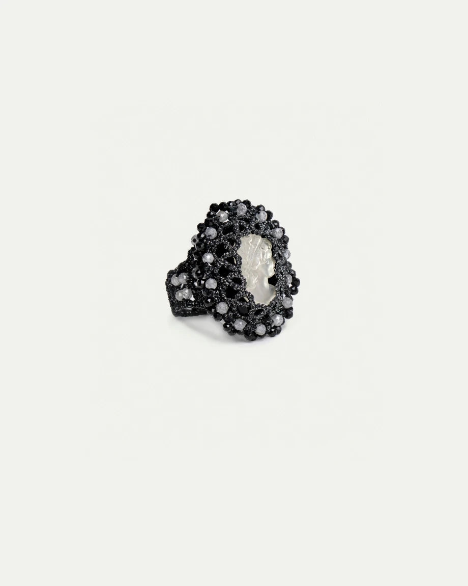 Black silk glass MUZA ring detail with intricate texture, available in sizes 52, 53, 54.