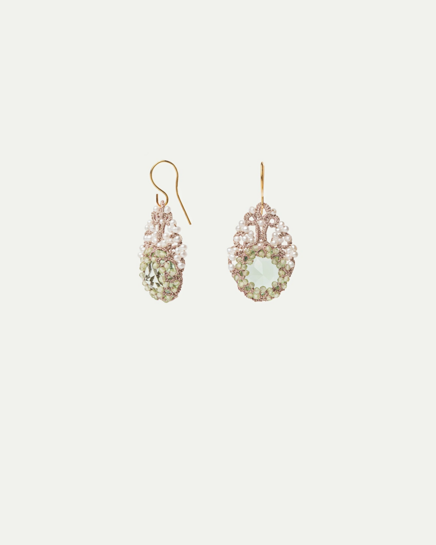 SISSI EARRINGS in Gold, Silver, Pearls color White detail view with classic and elegant design