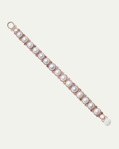 SOLO BRACELET in Silk, Pearl, Pearls color White detail view with classic and elegant design