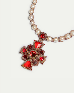 TIFFANY NECKLACE in Silk, Pearl, Pearls color Red angle view with superior finishes and refined design