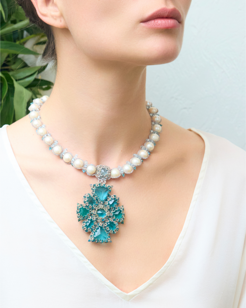 TIFFANY NECKLACE in Silk, Pearl, Pearls color Blue front view with elegant and refined design